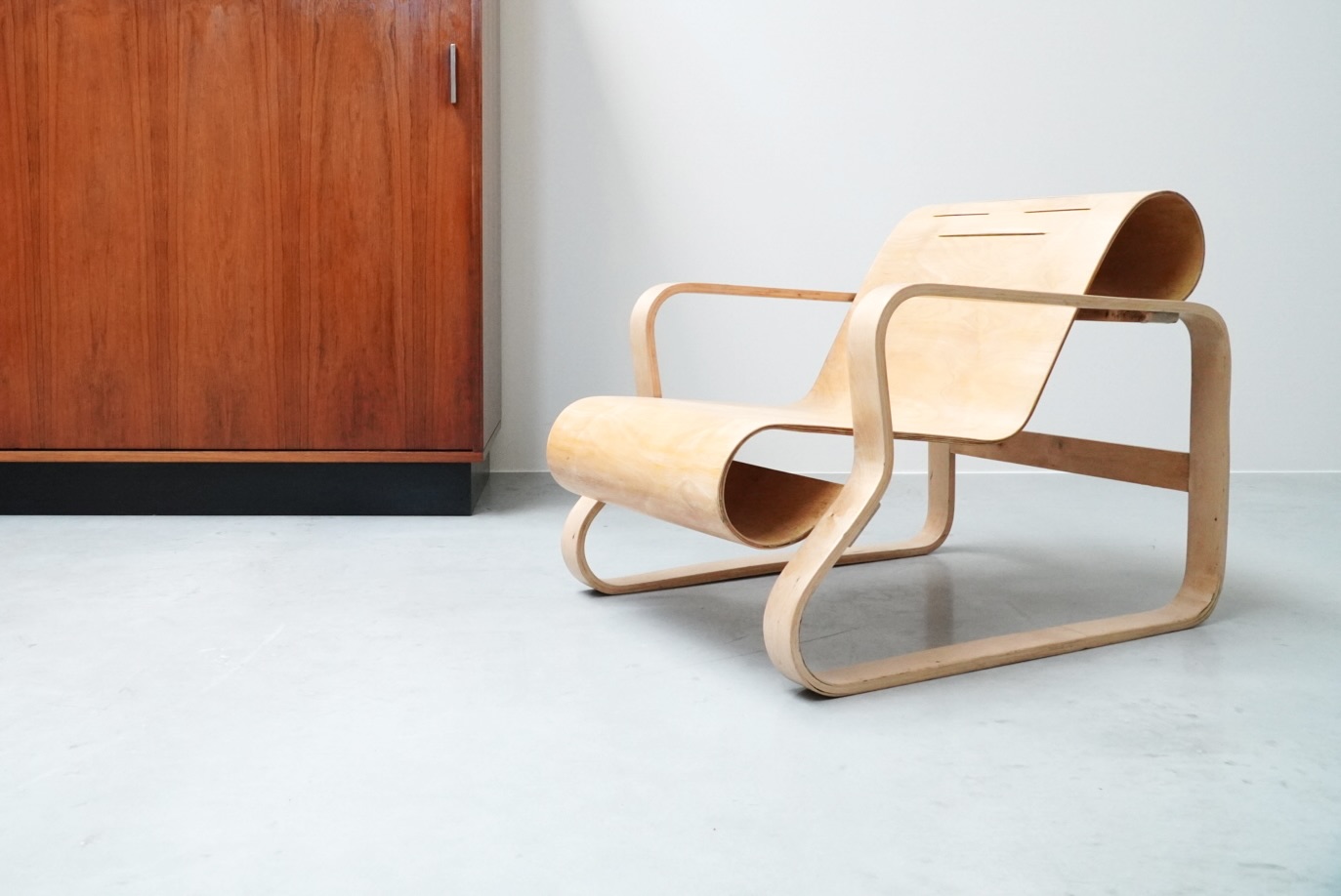 Alvar Aalto, Early Paimio Chair Model 41 by Huonekalu-ja
